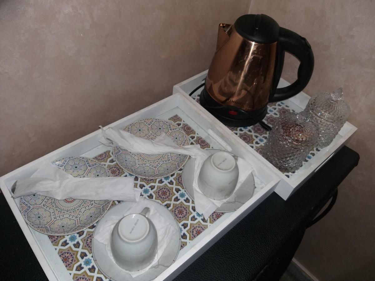 Hotel Lahlou Riad Cafeteria Oujda Exterior foto