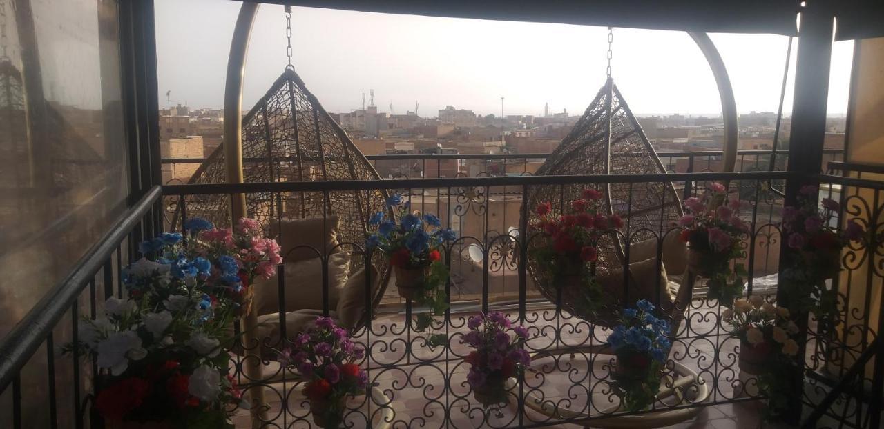 Hotel Lahlou Riad Cafeteria Oujda Exterior foto